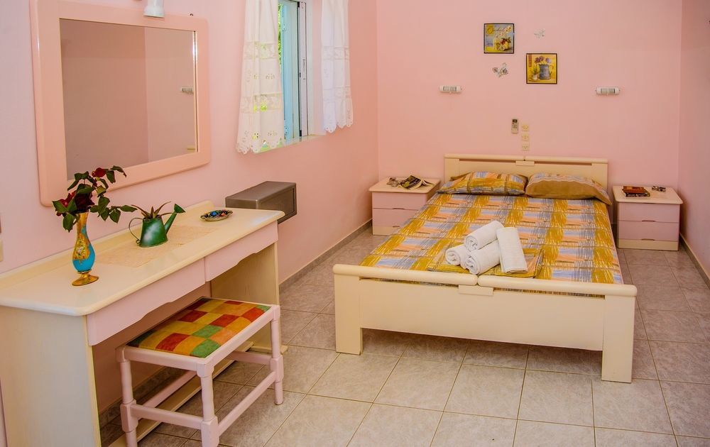 Aloni Studios & Apartments Ласі Екстер'єр фото
